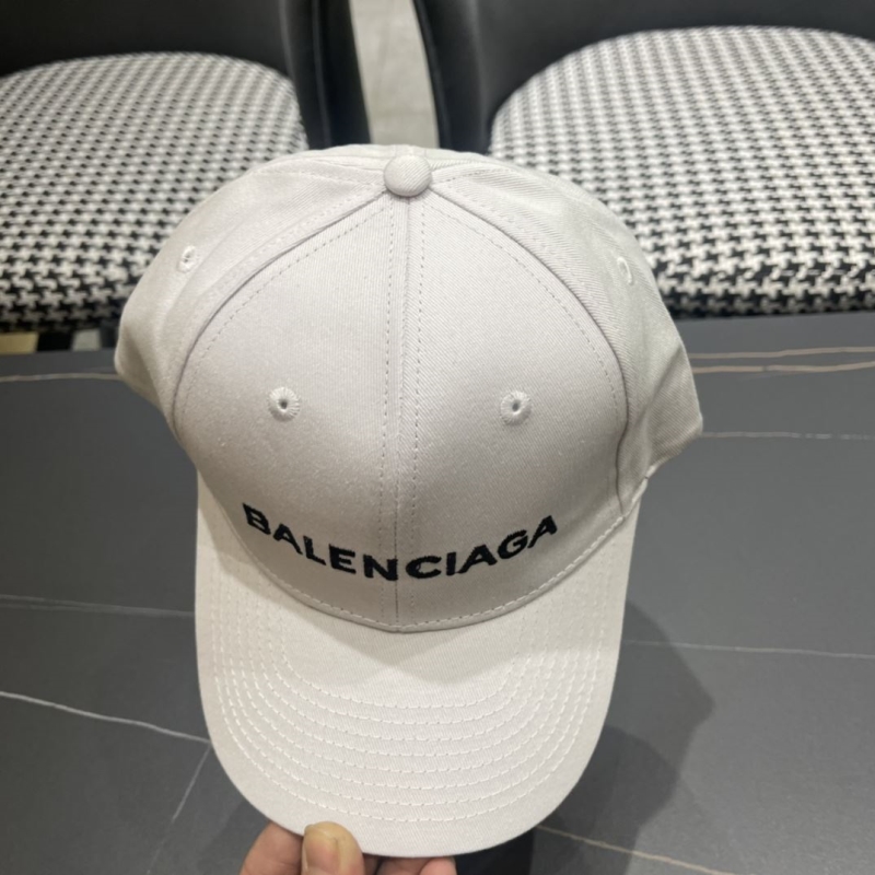 BALENCIAGA